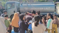 Lanal Palu Terjunkan 40 Personel Bantu Warga Terdampak Gempa di Sigi